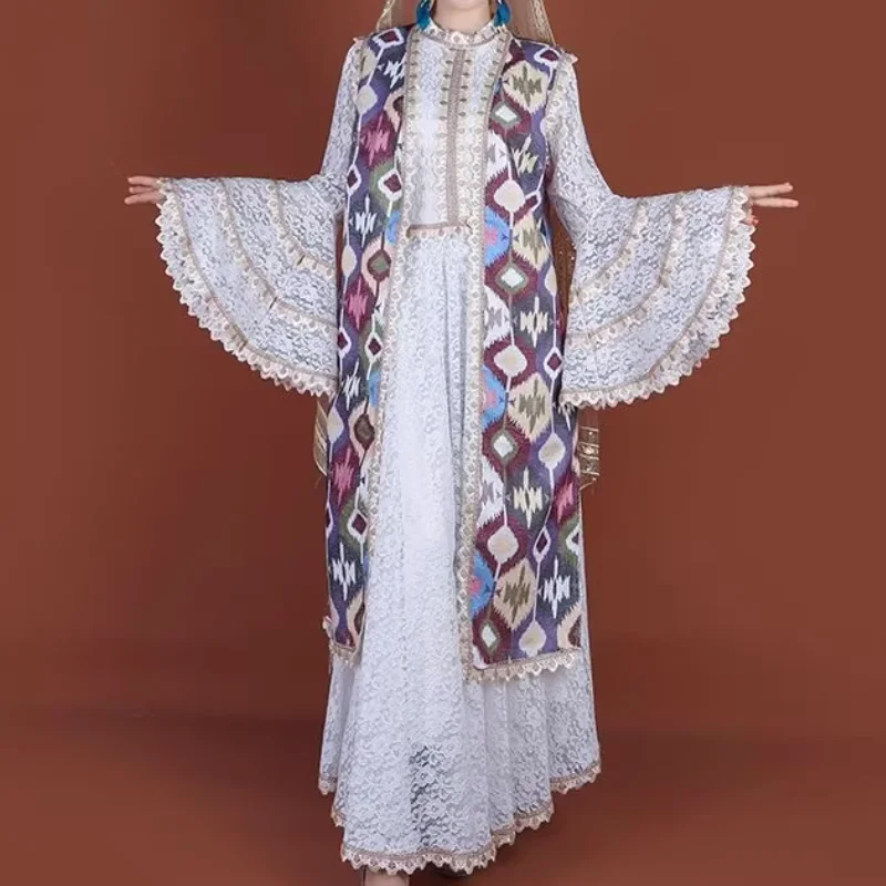Chinese Xinjiang Kashgar Princess Printed Lace Dress Uyghur Clothing
Chinese Xinjiang Kashgar Princess Printed Lace Dress Uyghur Clothing