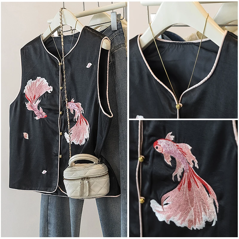 New Chinese Style Embroidered Vest Women's Outerwear Spring Summer Breathable Cotton V-neck Sleeveless Elegance Jacket
New Chinese Style Embroidered Vest Women's Outerwear Spring Summer Breathable Cotton V-neck Sleeveless Elegance Jacket