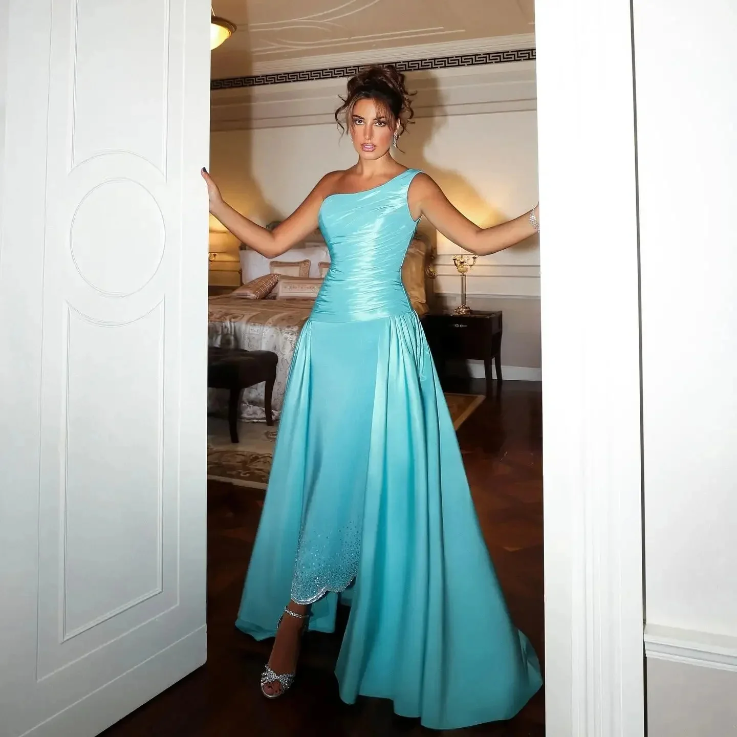 Customized A-Line Prom Dresses Floor-Length One-Shoulder Sleeveless Evening Gown Simple Fashion Sequined Draped Party Gown
Customized A-Line Prom Dresses Floor-Length One-Shoulder Sleeveless Evening Gown Simple Fashion Sequined Draped Party Gown