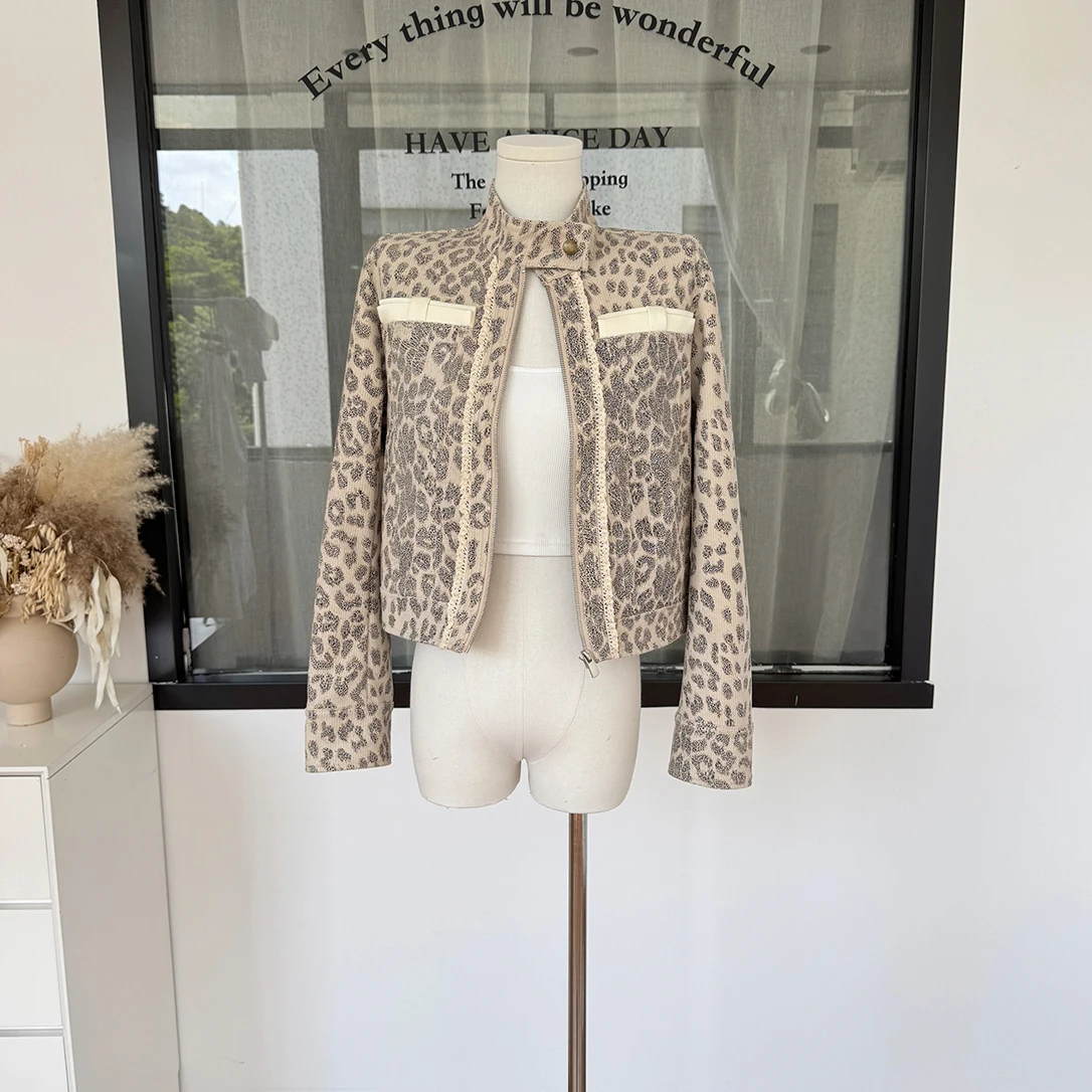 Women's Chic Spring Autumn Leopard Long Sleeve Stand Up Collar Short Jacket Lady Streetwear Zip Up Print Outwear
Women's Chic Spring Autumn Leopard Long Sleeve Stand Up Collar Short Jacket Lady Streetwear Zip Up Print Outwear