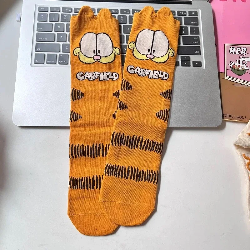 Hot New Cute Cartoon Garfields Socks Mid-Calf Long Socks Piles Autumn and Winter Anime Merchandise Birthday Gift
Hot New Cute Cartoon Garfields Socks Mid-Calf Long Socks Piles Autumn and Winter Anime Merchandise Birthday Gift