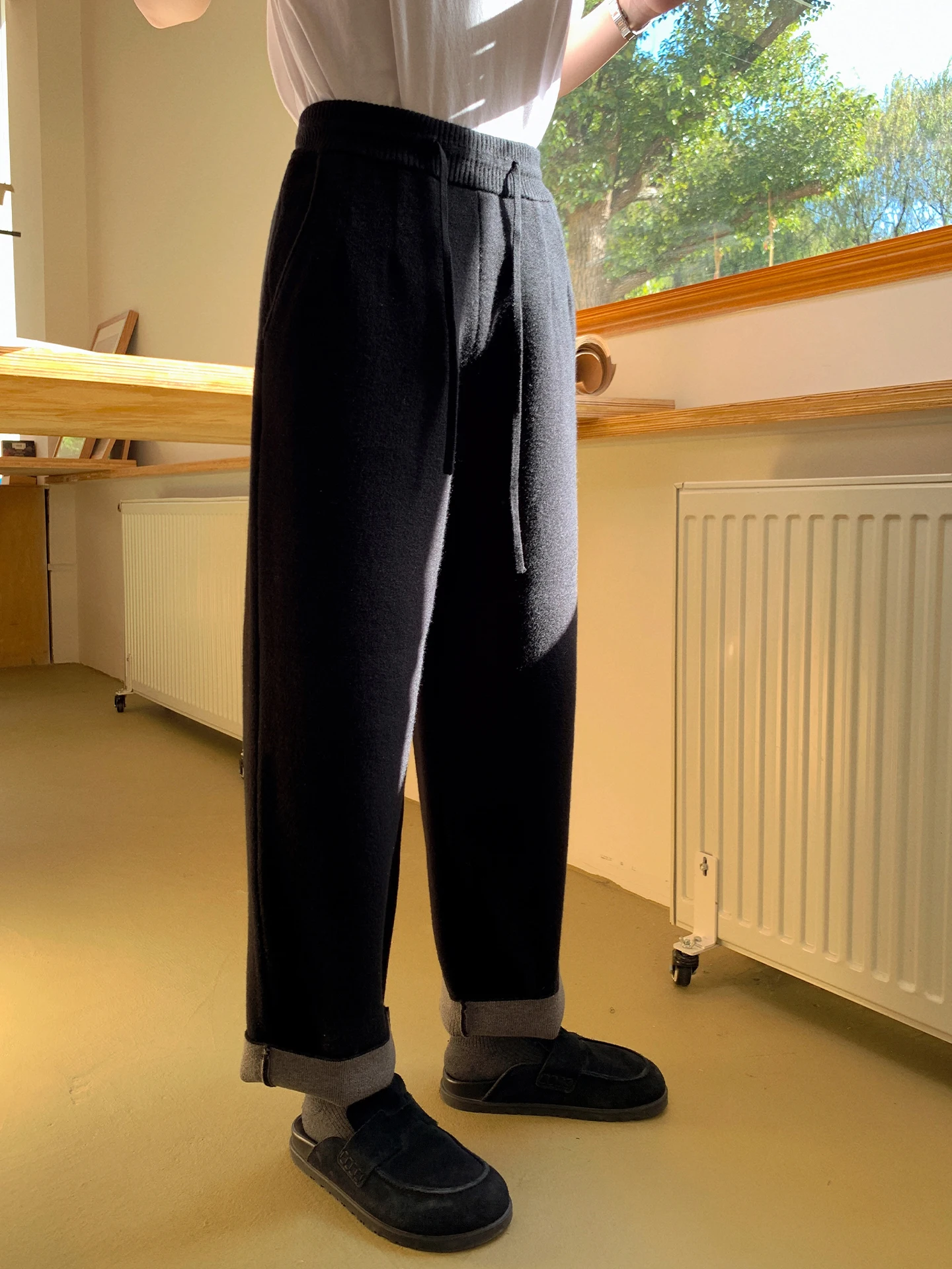 Liberlin Knitted Pants Thiened Winter Casual Trousers Women's Elastic Waist Warm Drapey Sisal Yarn Straight Leg Pants
Liberlin Knitted Pants Thiened Winter Casual Trousers Women's Elastic Waist Warm Drapey Sisal Yarn Straight Leg Pants