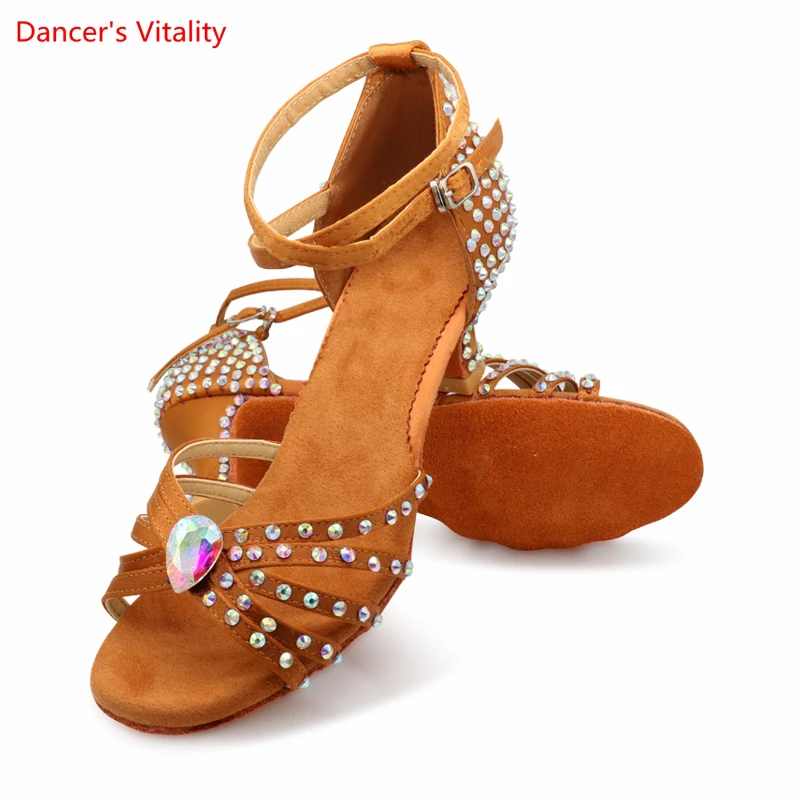 Latin Dance Shoes for Girls Female Children with Diamond Studded Rumba National Standard Dance Shoes Performance Dance Shoes
Latin Dance Shoes for Girls Female Children with Diamond Studded Rumba National Standard Dance Shoes Performance Dance Shoes