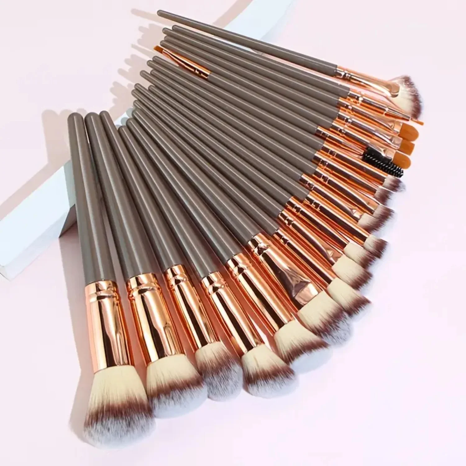 20Pcs Premium Synthetic Makeup Brush Set with Sponge & Cleaner - Ideal for Foundation, Face Powder, Blush, and Concealers
20Pcs Premium Synthetic Makeup Brush Set with Sponge & Cleaner - Ideal for Foundation, Face Powder, Blush, and Concealers