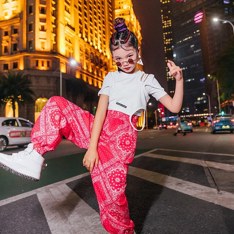 Jazz dance costumes, children's street dance hip-hop pants set, girls' performance trendy clothing
Jazz dance costumes, children's street dance hip-hop pants set, girls' performance trendy clothing