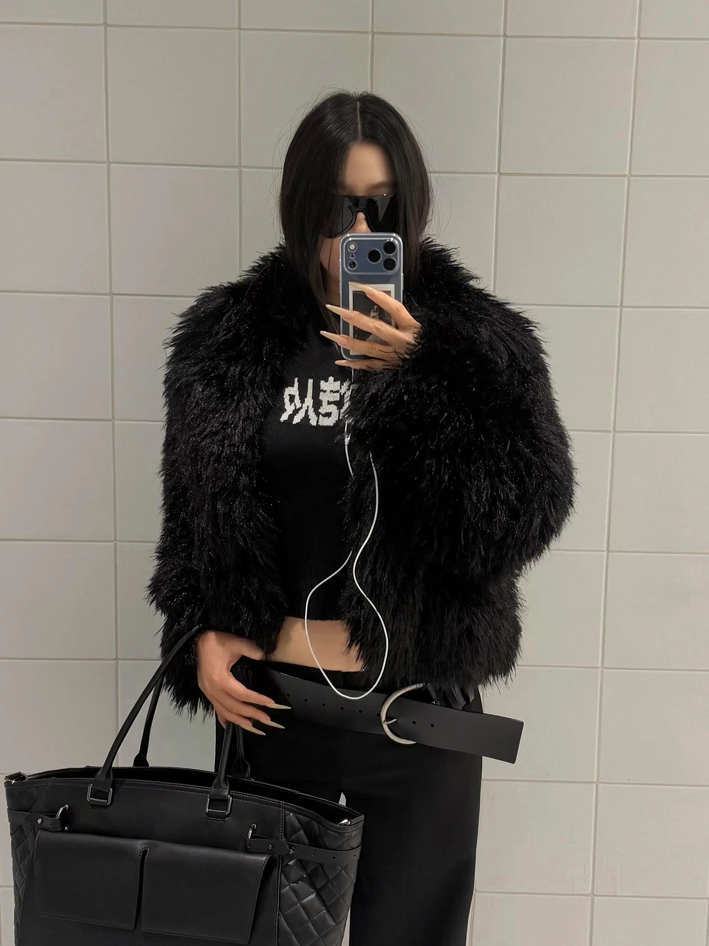 Bla Lamb Fur Jaet Женский модный молодой экологически чистый кожаный меховой топ Теплый ветрозащитный очищаемый интегрированный кожа Цельная кожа
Bla Lamb Fur Jaet Женский модный молодой экологически чистый кожаный меховой топ Теплый ветрозащитный очищаемый интегрированный кожа Цельная кожа