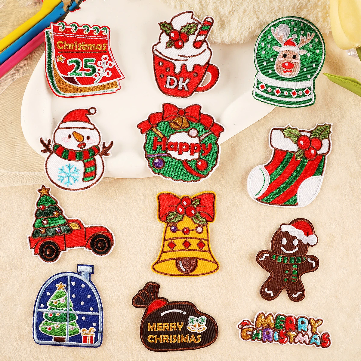 Рождественские нашивки для ручного шитья, нашивка для вышивки, железный значок для сумки, аксессуары для одежды, ремонт «сделай сам», хит продаж
Рождественские нашивки для ручного шитья, нашивка для вышивки, железный значок для сумки, аксессуары для одежды, ремонт «сделай сам», хит продаж