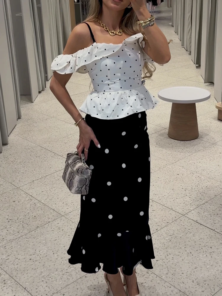 Summer Women Polka Dot Dress Set Chic Sleeveless Tunic Fitting Female Top And Slim Long Skirt Vacation Dress Party 2026
Summer Women Polka Dot Dress Set Chic Sleeveless Tunic Fitting Female Top And Slim Long Skirt Vacation Dress Party 2026