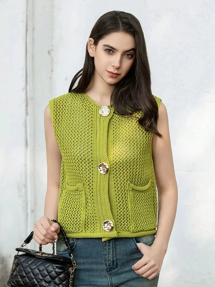 HH Women Elegant Fashion Knitted Vest O Neck Sleeveless Vintage Solid Metal Buttons Sweater With Pockets High Street Crop Top
HH Women Elegant Fashion Knitted Vest O Neck Sleeveless Vintage Solid Metal Buttons Sweater With Pockets High Street Crop Top