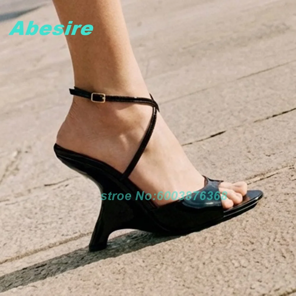 Black Patent-Leather Peep Toe Sandals Open Toe Cross Ankle-Strap Strange Style Heel Women's Sandals Sexy Y2K Daily Party Shoes
Black Patent-Leather Peep Toe Sandals Open Toe Cross Ankle-Strap Strange Style Heel Women's Sandals Sexy Y2K Daily Party Shoes