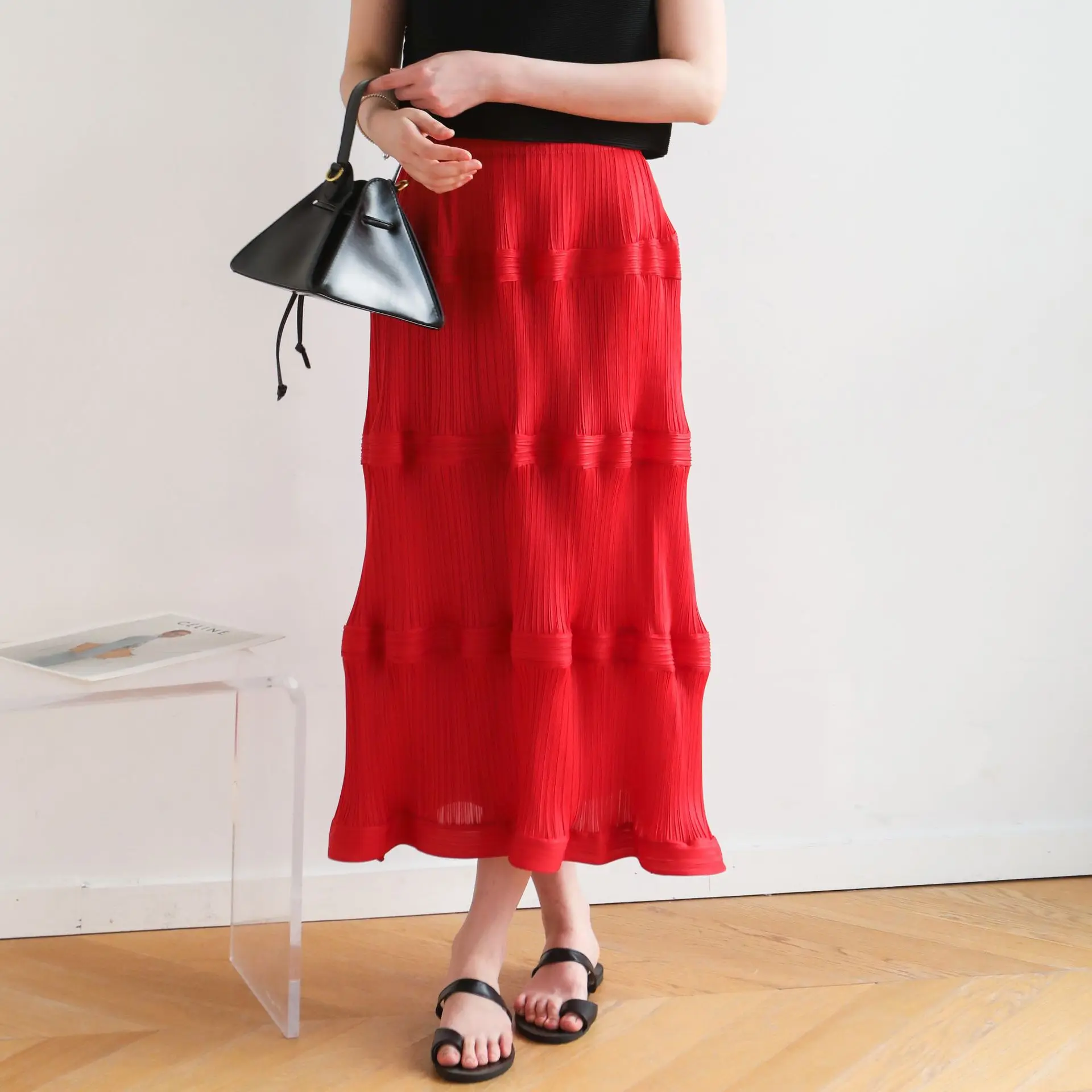Counter quality: 2025 summer, high-end pleats, niche design, casual and versatile, slimming skirt, cake skirt
Counter quality: 2025 summer, high-end pleats, niche design, casual and versatile, slimming skirt, cake skirt