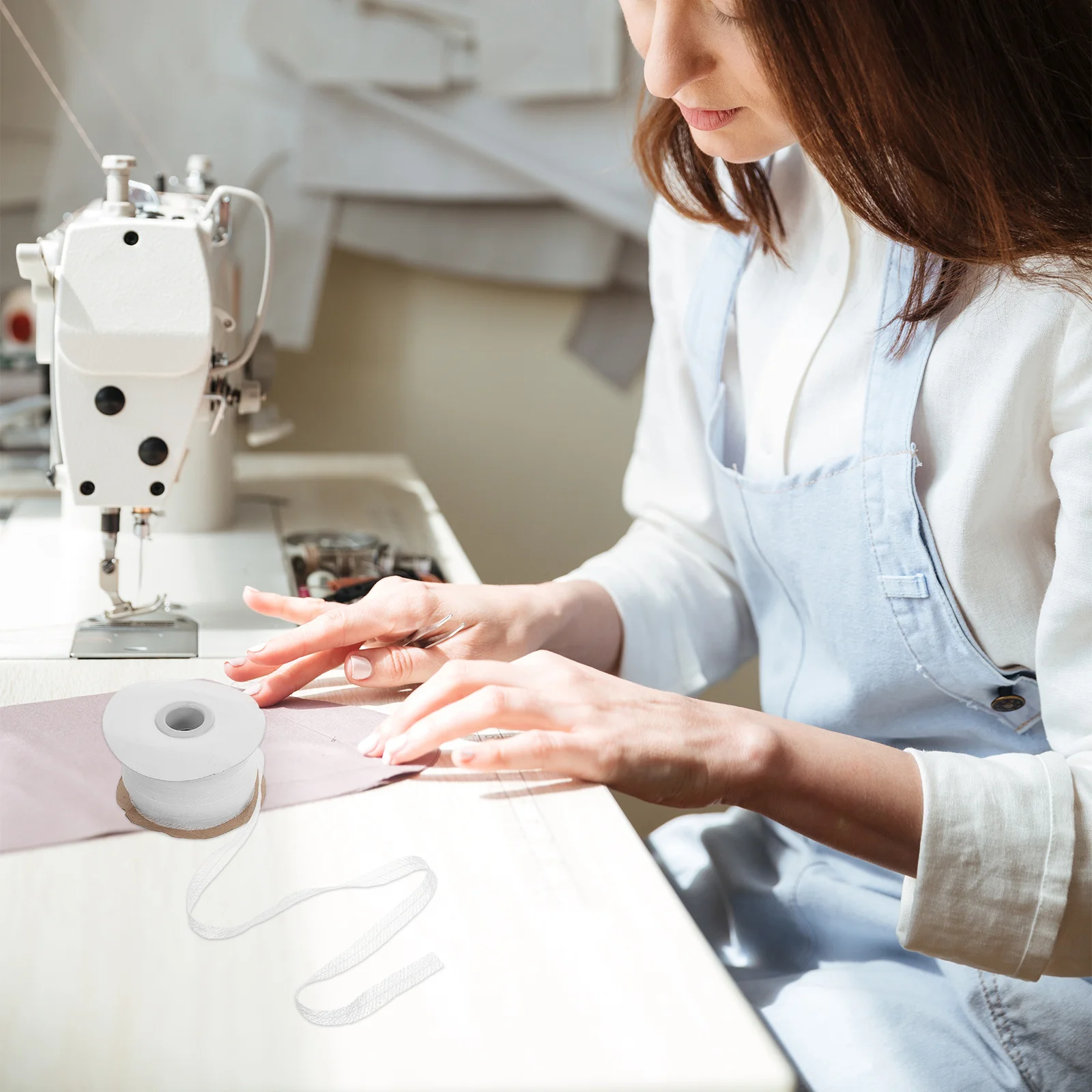 1 Roll Non-Woven Fusible Interfacing Fabric White Stretch Lining For Clothing Home Decor Durable Iron-On Adhesive Strip
1 Roll Non-Woven Fusible Interfacing Fabric White Stretch Lining For Clothing Home Decor Durable Iron-On Adhesive Strip