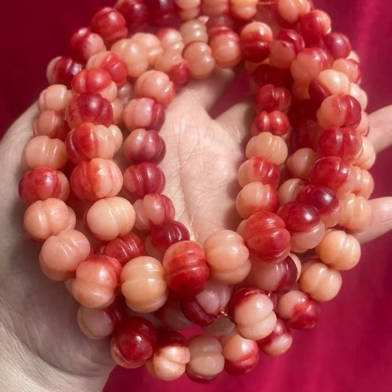 Tibetan-style cultural item made of blood-impregnated cow bone, carved melon beads, couple's 108-bead bracelet, ethnic style
Tibetan-style cultural item made of blood-impregnated cow bone, carved melon beads, couple's 108-bead bracelet, ethnic style