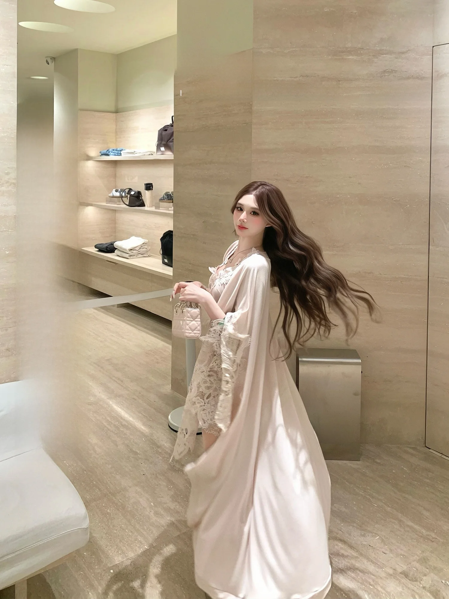 Комплект Ele Large Size: Летняя коллекция для женщин с вышивкой, кружевной отделкой и элементами пэчворка в стиле Pure Desire Sle Princ Faion
Комплект Ele Large Size: Летняя коллекция для женщин с вышивкой, кружевной отделкой и элементами пэчворка в стиле Pure Desire Sle Princ Faion