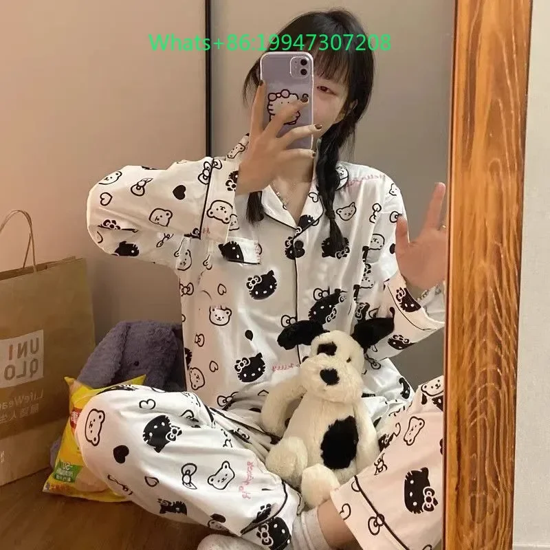 Spring and autumn new white lapel cute cartoon Hello Kitty pajamas long sleeves trousers can go out to wear loungewear suit
Spring and autumn new white lapel cute cartoon Hello Kitty pajamas long sleeves trousers can go out to wear loungewear suit