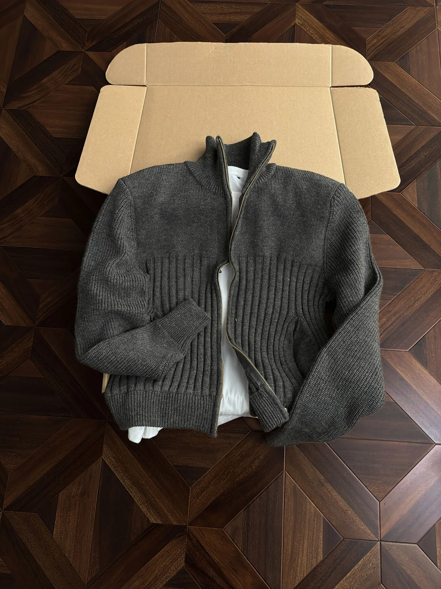 Thiened Open Cardigan High Collar Men's Winter Trendy Cleanfit Double Zipper Knitted Sweater American Lazy Sle Jaet
Thiened Open Cardigan High Collar Men's Winter Trendy Cleanfit Double Zipper Knitted Sweater American Lazy Sle Jaet