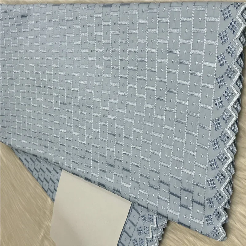 5 ярдов, нигерийская 100% хлопок, польская атласная ткань для вышивки, высококачественная швейцарская вуаль, кружевной материал для мужчин, стиль Дубая 27L59202
5 ярдов, нигерийская 100% хлопок, польская атласная ткань для вышивки, высококачественная швейцарская вуаль, кружевной материал для мужчин, стиль Дубая 27L59202