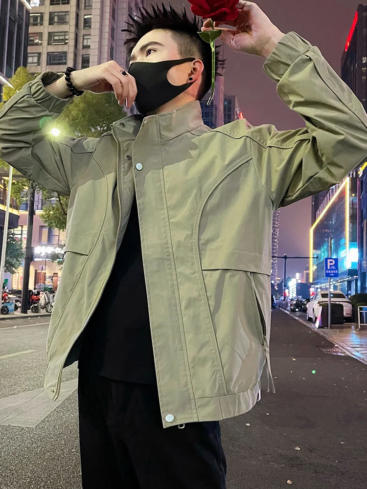 Повседневная мужская куртка с воротником-стойкой, весенне-осенняя универсальная брендовая Sli Faionable Sensation, облегающая водонепроницаемая ткань из бычьей ткани
Повседневная мужская куртка с воротником-стойкой, весенне-осенняя универсальная брендовая Sli Faionable Sensation, облегающая водонепроницаемая ткань из бычьей ткани