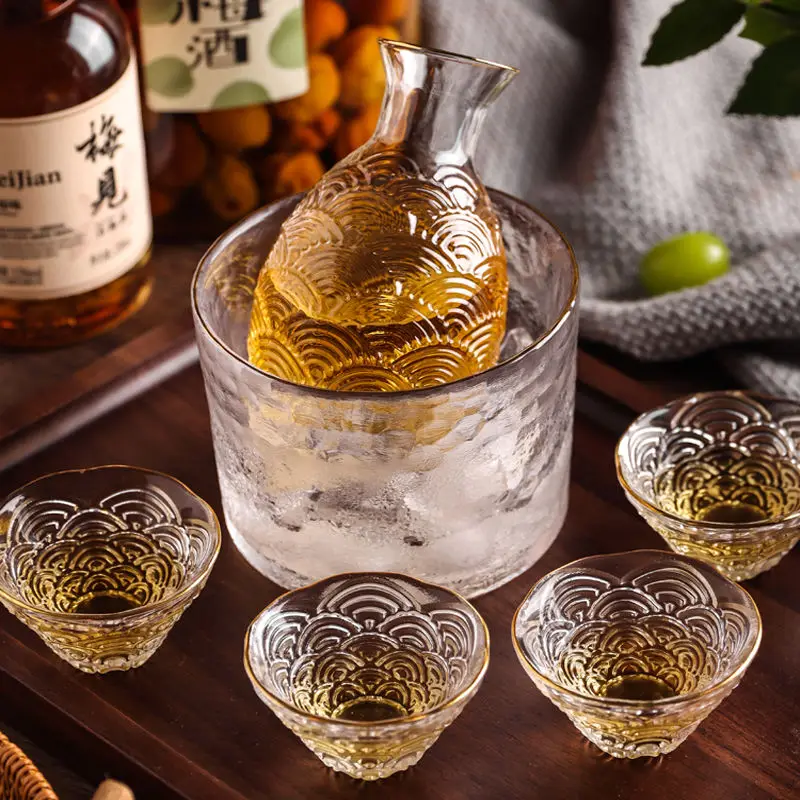 Wine Glass Set with Dust Stopper, High-grade Penh Crystal Glass, Wine Glass Set, Creative Ice Bucket, Xiangyun Relief Wine Separ
Wine Glass Set with Dust Stopper, High-grade Penh Crystal Glass, Wine Glass Set, Creative Ice Bucket, Xiangyun Relief Wine Separ