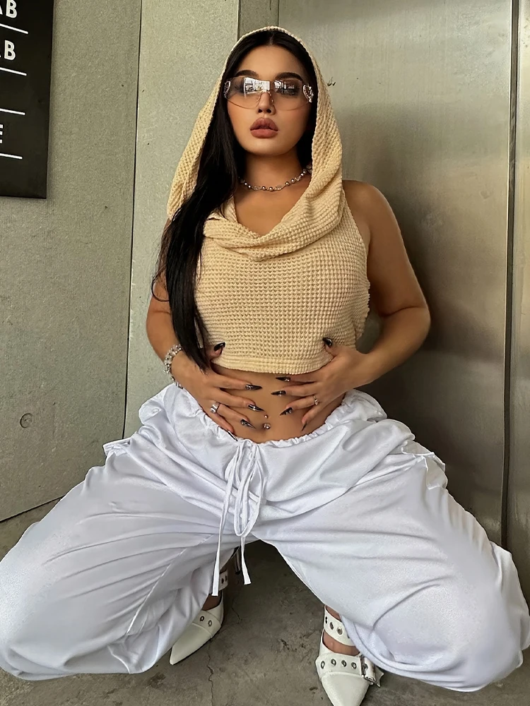 New European American Hooded Sleeveless Knitted Large Size Top With Exposed Navel High Waist Versatile Slim Short Vest Solid Top
New European American Hooded Sleeveless Knitted Large Size Top With Exposed Navel High Waist Versatile Slim Short Vest Solid Top