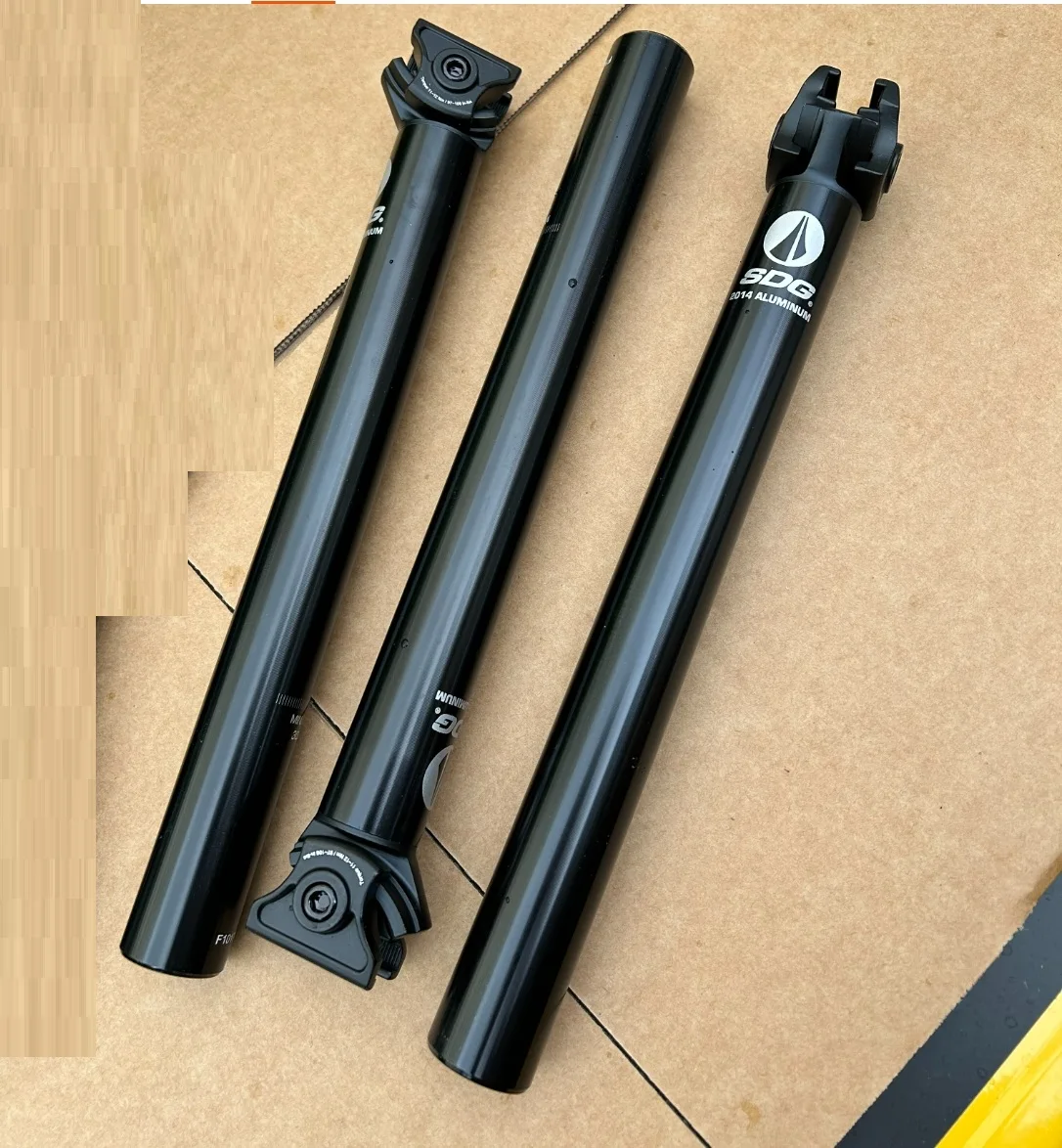 Подседельный штырь для велосипеда MTB 30,9 x 300 мм SDG Подседельный штырь 300 мм 30,9 мм для велосипеда
Подседельный штырь для велосипеда MTB 30,9 x 300 мм SDG Подседельный штырь 300 мм 30,9 мм для велосипеда