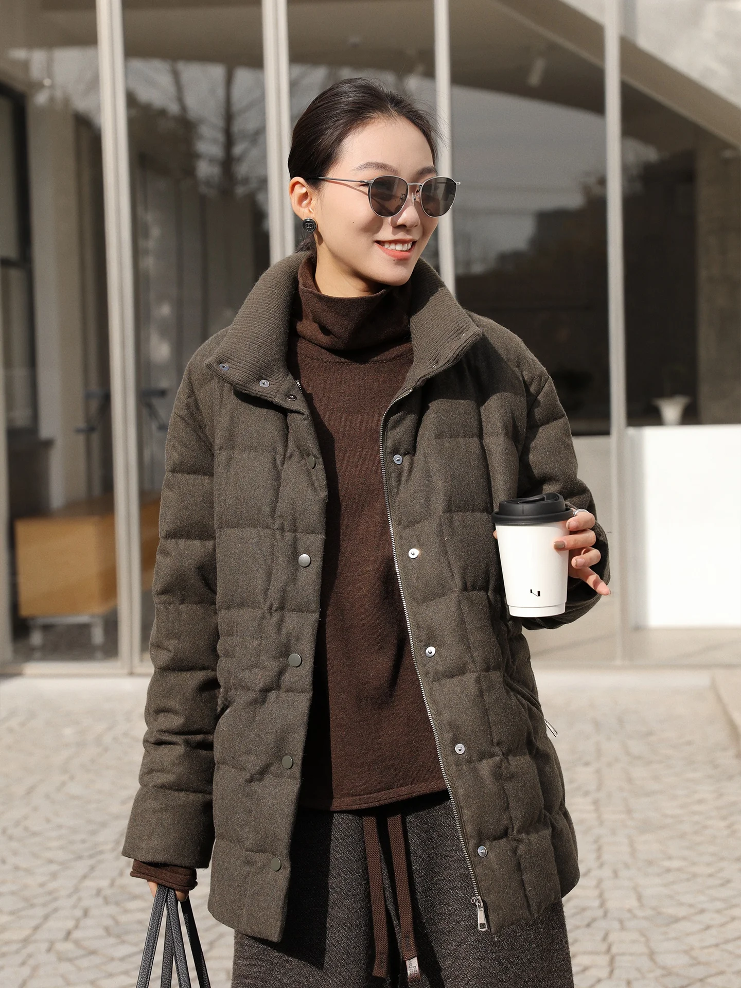 Ele een Brown Goose down Jaet Women's Thiened Warm Waist-Cinching Zipper Coat Sli Commute Sle Winter New Arrival
Ele een Brown Goose down Jaet Women's Thiened Warm Waist-Cinching Zipper Coat Sli Commute Sle Winter New Arrival