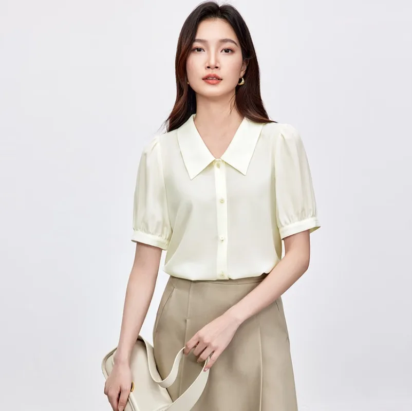 SENTUBILA Summer 2025 Women Shirt Chiffon Loose Casual Ribbon Neck Puff Sleeve Single Breasted Workwear Blouses 152C59366
SENTUBILA Summer 2025 Women Shirt Chiffon Loose Casual Ribbon Neck Puff Sleeve Single Breasted Workwear Blouses 152C59366