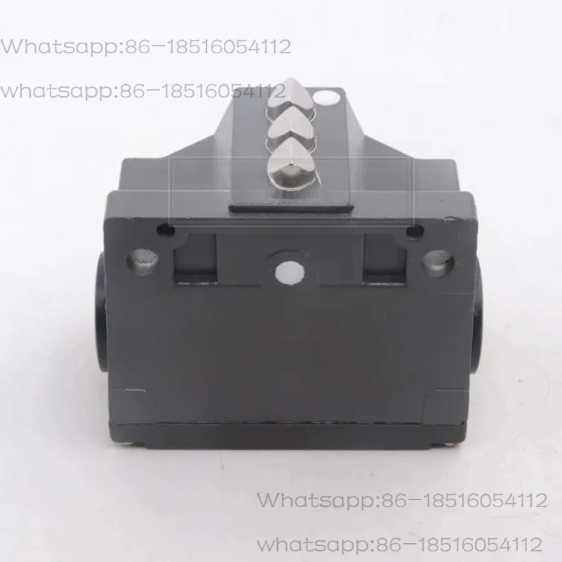 Balluff Stroke Switch BNS028J BNS 819-B03-D12-61-12-3B Waterproof Machine Tool Limit Open
Balluff Stroke Switch BNS028J BNS 819-B03-D12-61-12-3B Waterproof Machine Tool Limit Open