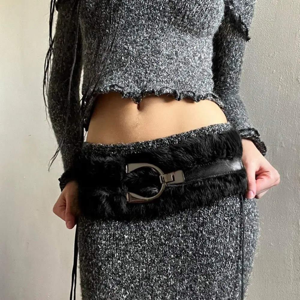 Fashion PU Leather Leather Fur Belt Punk Retro Plush Belt Jeans Decor Versatile Y2K Waistband Autumn/Winter
Fashion PU Leather Leather Fur Belt Punk Retro Plush Belt Jeans Decor Versatile Y2K Waistband Autumn/Winter
