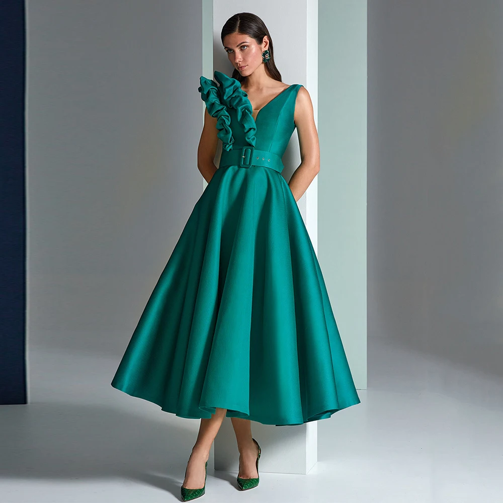 Women's Cocktail Dress Satin V Neck Sleeveless A Line Tea Length Cocktail Gowns Midi Ruffle Women's Formal Party Dresses 2025
Women's Cocktail Dress Satin V Neck Sleeveless A Line Tea Length Cocktail Gowns Midi Ruffle Women's Formal Party Dresses 2025