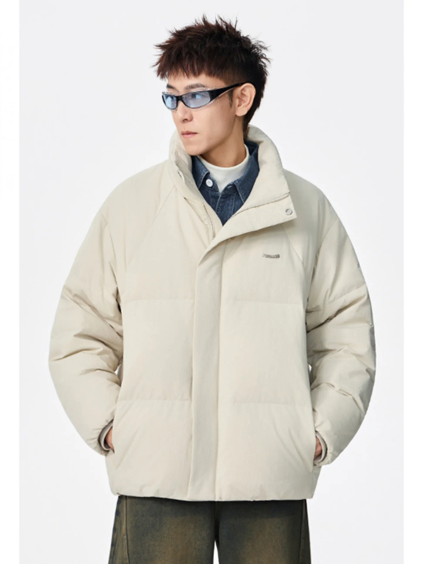 Мужская зимняя куртка-пуховик High Densi с воротником-стойкой, утепленная, повседневная, с наполнителем из 90% белого утиного пуха, теплая верхняя одежда, модный бренд
Мужская зимняя куртка-пуховик High Densi с воротником-стойкой, утепленная, повседневная, с наполнителем из 90% белого утиного пуха, теплая верхняя одежда, модный бренд