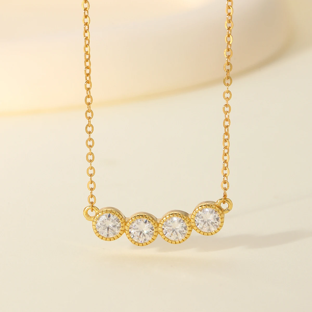 1.2CT Moissanite Pendant Necklaces Female 925 Silver Chain Necklace Luxury Jewelry Gift
1.2CT Moissanite Pendant Necklaces Female 925 Silver Chain Necklace Luxury Jewelry Gift