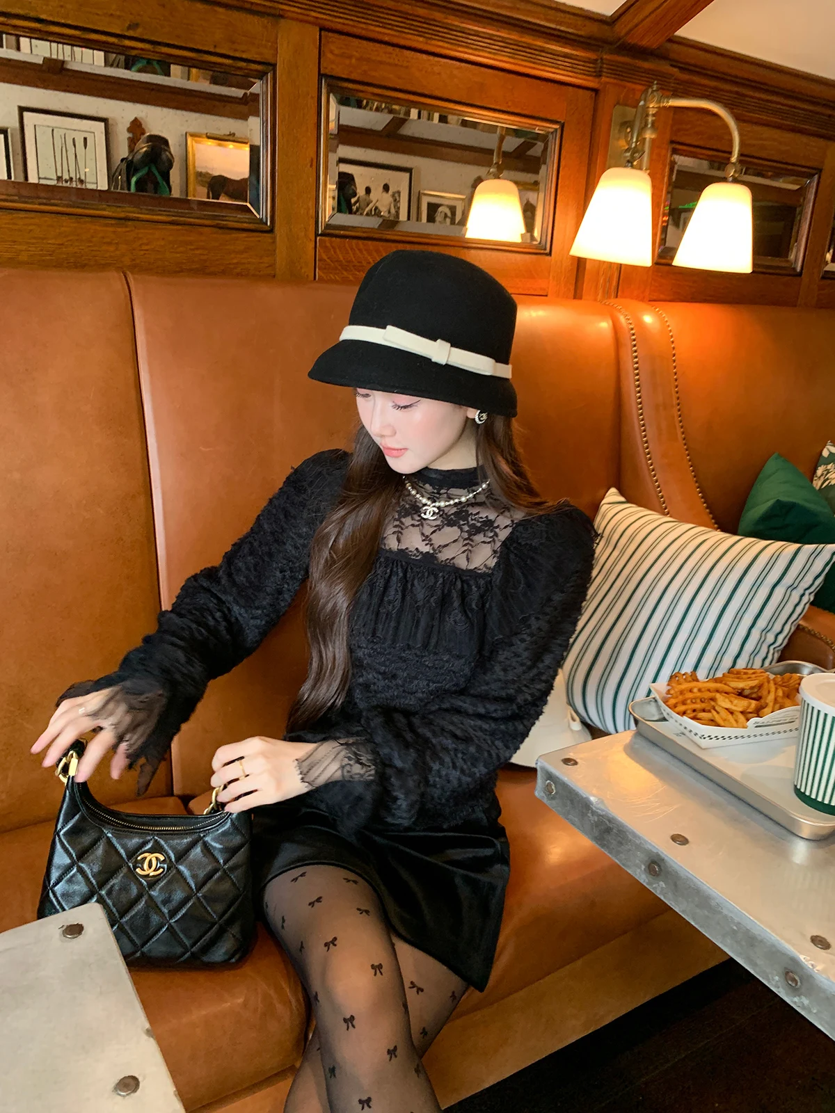 Женский топ DbyDoi Bla с кружевной отделкой, вырезами, длинными рукавами, прямым кроем, из нейлона и спандекса, повседневный, во французском стиле
Женский топ DbyDoi Bla с кружевной отделкой, вырезами, длинными рукавами, прямым кроем, из нейлона и спандекса, повседневный, во французском стиле