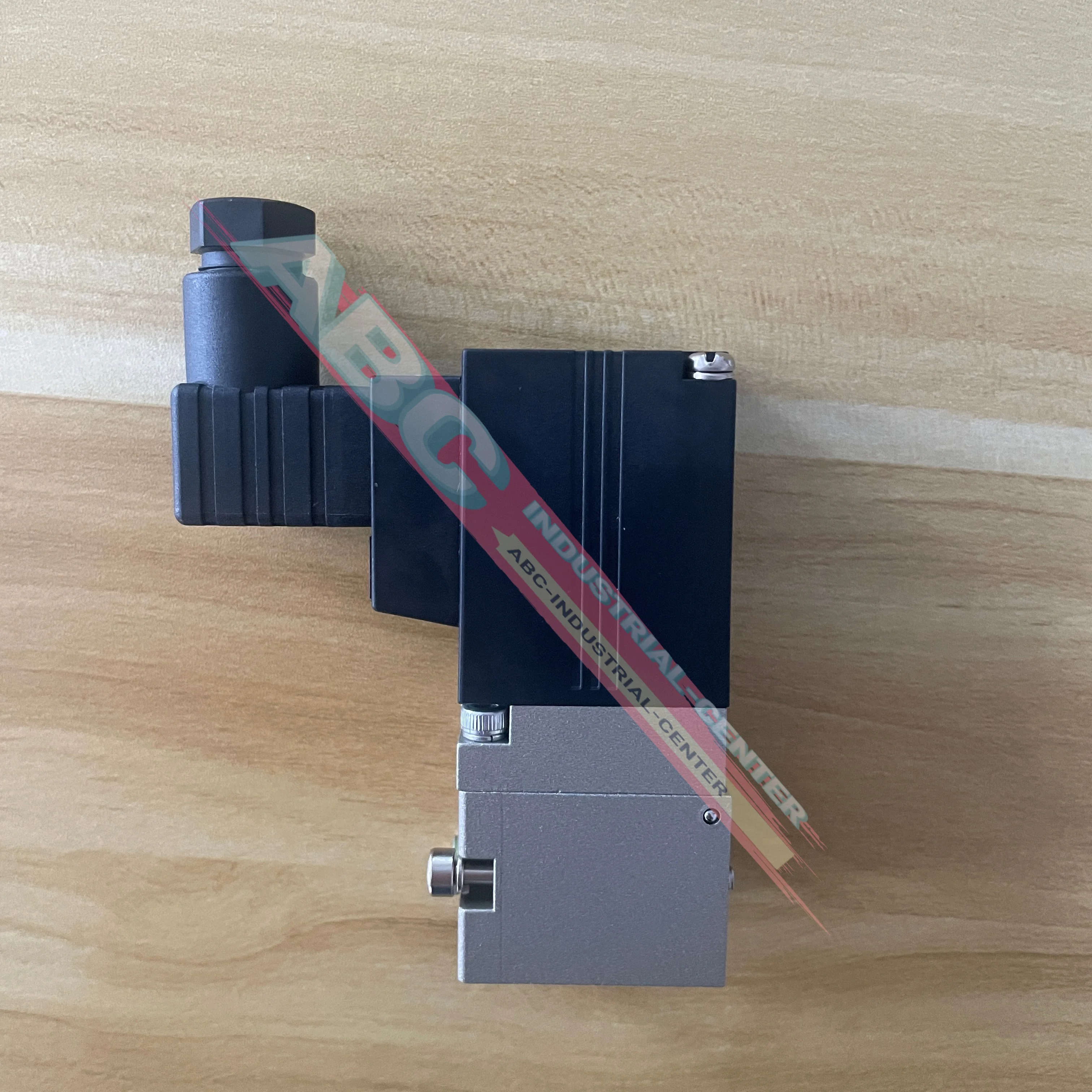 Пропорциональный клапан VY1B00-100-X39 100% НОВЫЙ
Пропорциональный клапан VY1B00-100-X39 100% НОВЫЙ