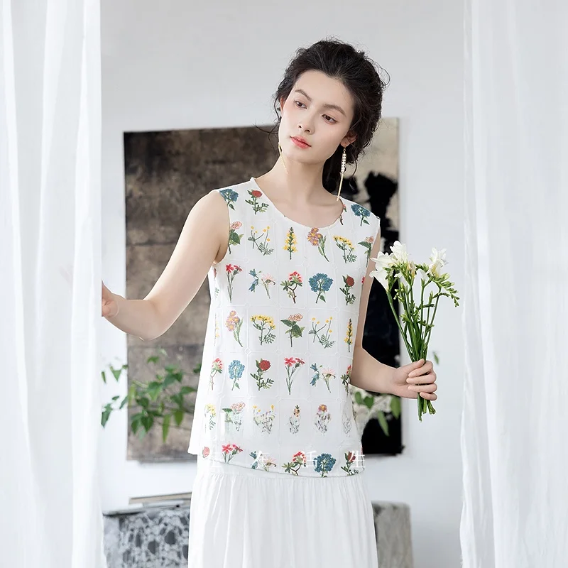 e Embroidered Slim Fit Women's Tank Top Versatile Gentle Spring Summer New Arrival a Life on the Left Living in Left
e Embroidered Slim Fit Women's Tank Top Versatile Gentle Spring Summer New Arrival a Life on the Left Living in Left