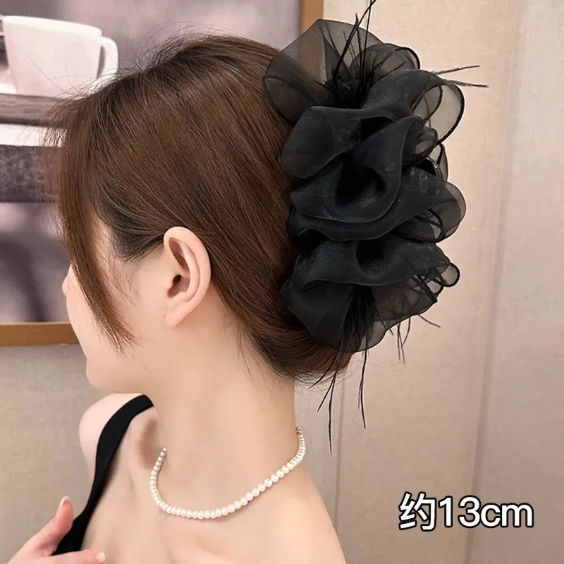 New Black Bow Clip Stylish and Trendy Hair Clip for Women Large Shark Clip Hair Accessory Suitable for All Seasons
New Black Bow Clip Stylish and Trendy Hair Clip for Women Large Shark Clip Hair Accessory Suitable for All Seasons