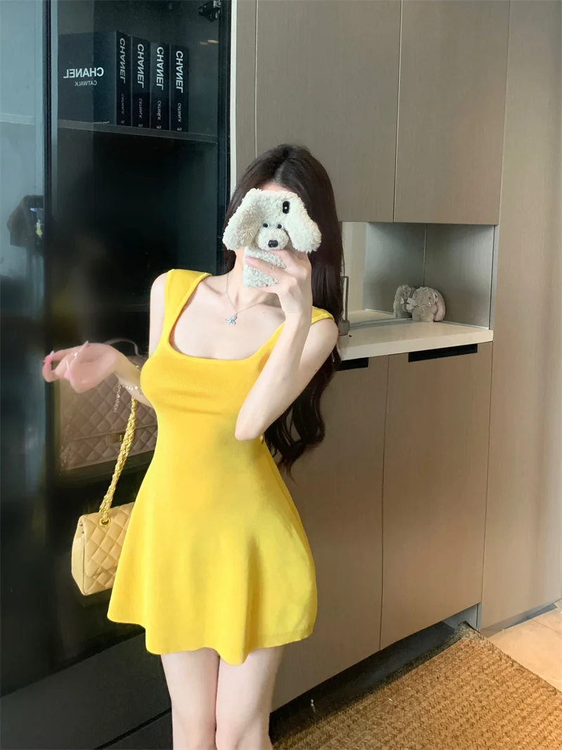 Yellow Square Collar Knitted Slim Fit Women's Dress Summer Waist Cinched Skirt Style Commute Korean Version No Brand
Yellow Square Collar Knitted Slim Fit Women's Dress Summer Waist Cinched Skirt Style Commute Korean Version No Brand