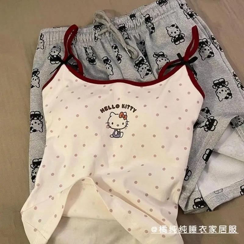 Sanrio корейская версия пижамы на подтяжках Hello Kitty Kawaii жилет на подтяжках с нагрудником для девочек лето с героями мультфильмов можно носить на улице
Sanrio корейская версия пижамы на подтяжках Hello Kitty Kawaii жилет на подтяжках с нагрудником для девочек лето с героями мультфильмов можно носить на улице