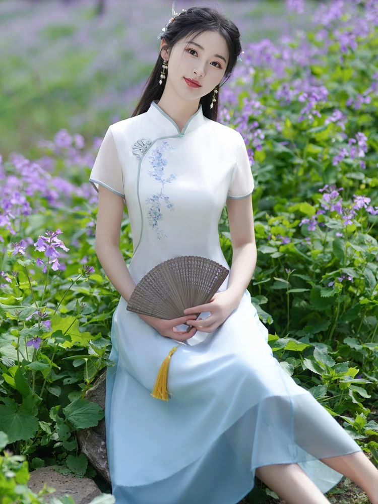 Young Women's New Chinese Sle Blue Qipao Dr Traditional Evening Gown Retro Design Polyester Blend ort Sve
Young Women's New Chinese Sle Blue Qipao Dr Traditional Evening Gown Retro Design Polyester Blend ort Sve