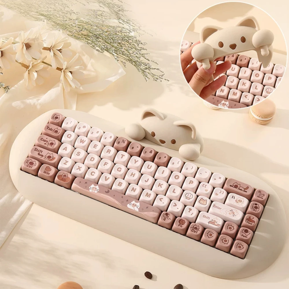C68 Mechanical Keyboard Bluetooth Wired Tri-mode Customize Hot Swap RGB Cute Cat Ergonomics Office Gaming Silicone Keyboard Gift
C68 Mechanical Keyboard Bluetooth Wired Tri-mode Customize Hot Swap RGB Cute Cat Ergonomics Office Gaming Silicone Keyboard Gift
