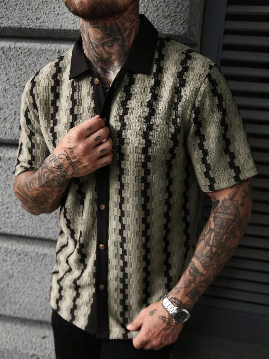 Casual Short Sleeve Knitted Shirt With Turn-Down Collar Geometric Pattern Men
Casual Short Sleeve Knitted Shirt With Turn-Down Collar Geometric Pattern Men