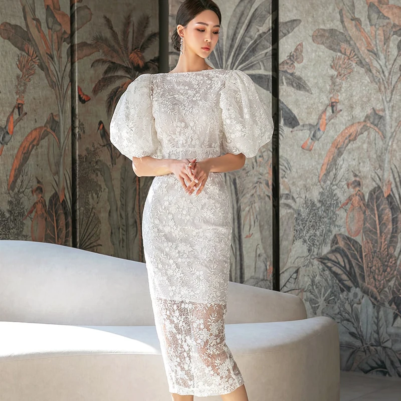 Women White Dress Summer 2024 New Fashion Vintage Embroidery Lace Short Sleeve Zipper High Waist O-Neck Crystal Dresses
Women White Dress Summer 2024 New Fashion Vintage Embroidery Lace Short Sleeve Zipper High Waist O-Neck Crystal Dresses