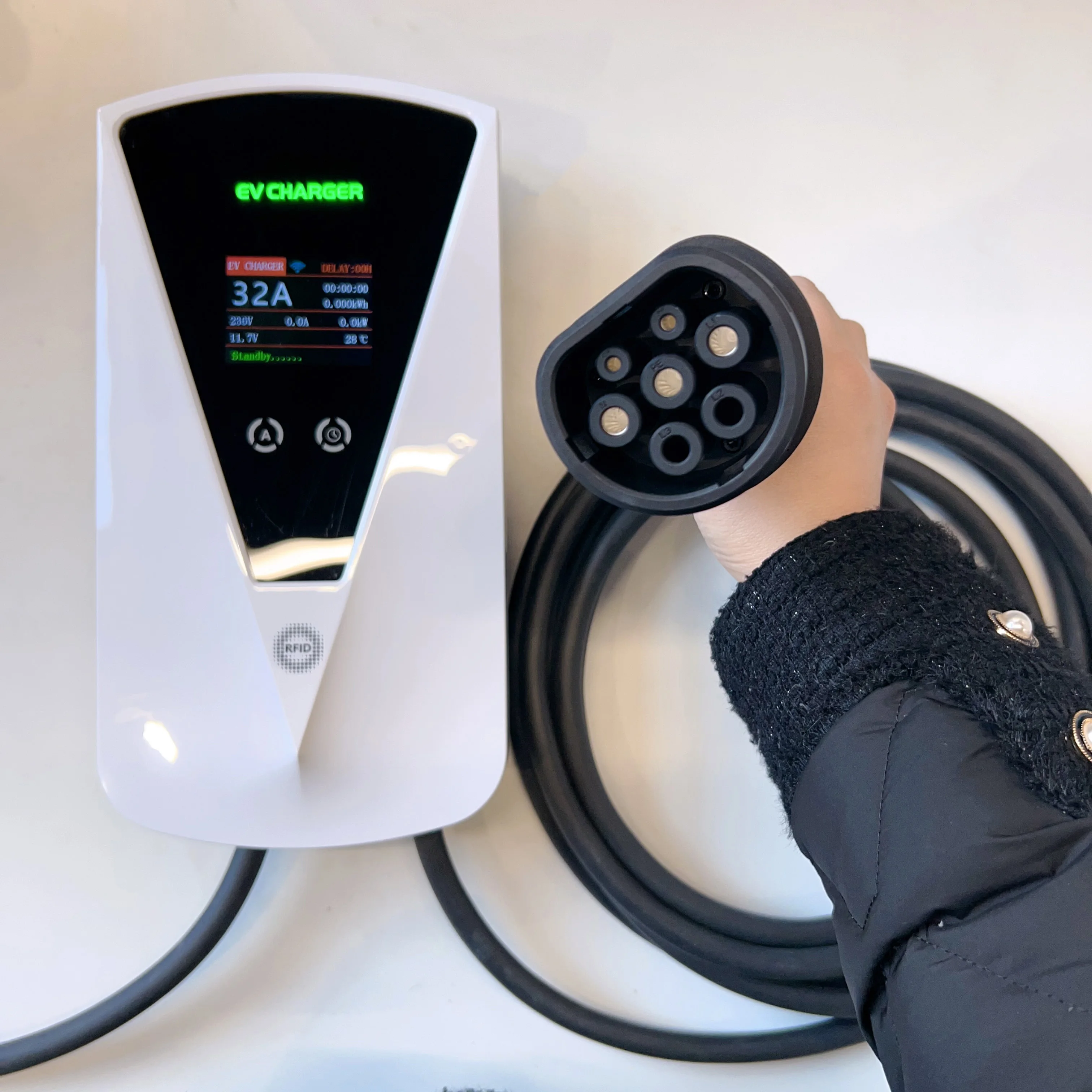 High Quality Electric Vehicle Fast Car 7.6KW 32A EV Charger Station Wallbox Ev Charger With Screen Adjustable
High Quality Electric Vehicle Fast Car 7.6KW 32A EV Charger Station Wallbox Ev Charger With Screen Adjustable