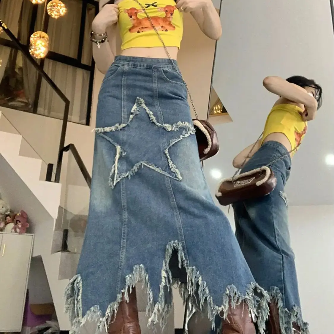 Washed Denim Irregular Skirt Women Niche Design Sense Five-Pointed Star New Patch Low Waist Retro Mid-Length Skirt Star Skirt
Washed Denim Irregular Skirt Women Niche Design Sense Five-Pointed Star New Patch Low Waist Retro Mid-Length Skirt Star Skirt