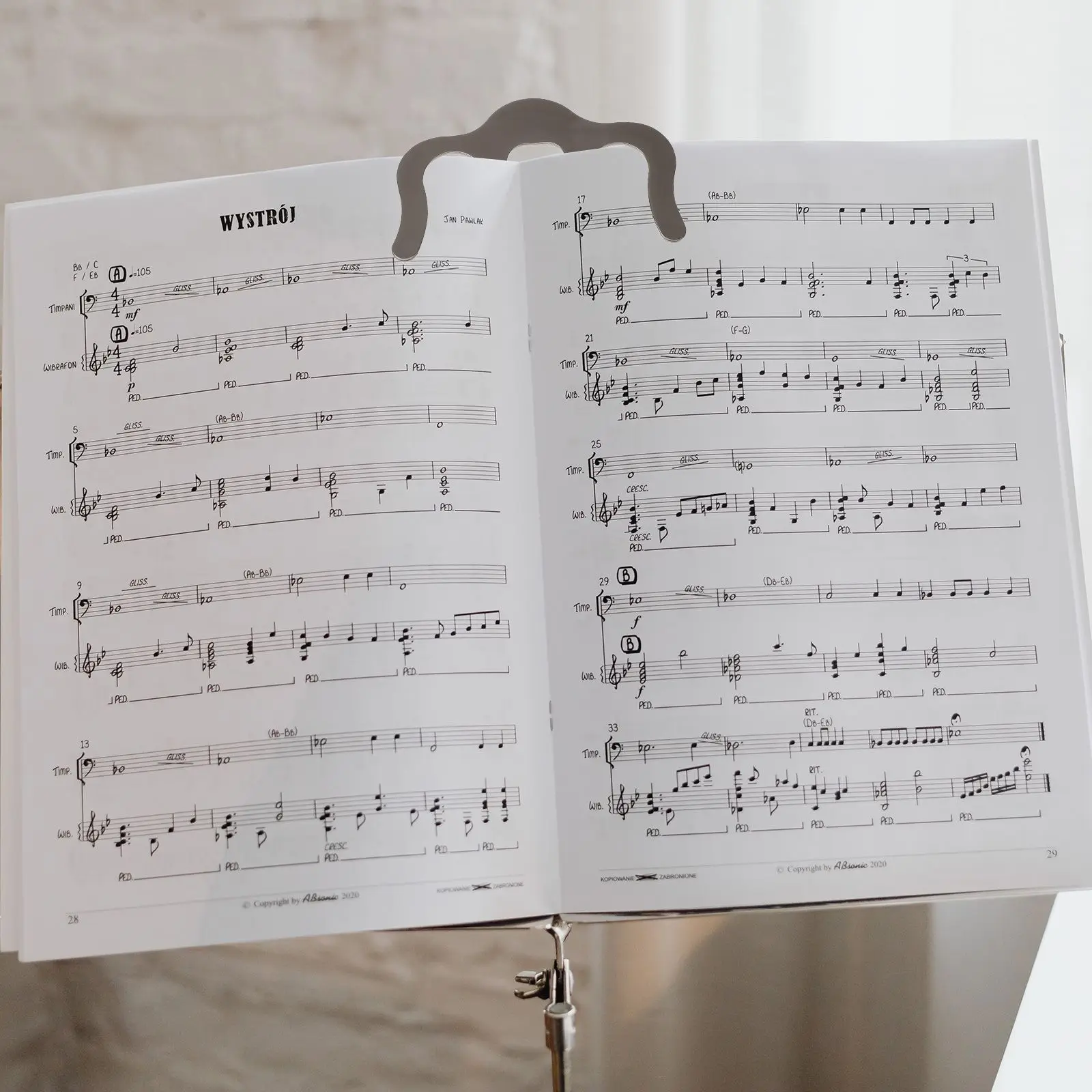 2 Pcs Piano Sheet Holder Durable Music Note Clip Book Stationery Page Black White Random Alloy Windy Reading Composer Speech
2 Pcs Piano Sheet Holder Durable Music Note Clip Book Stationery Page Black White Random Alloy Windy Reading Composer Speech