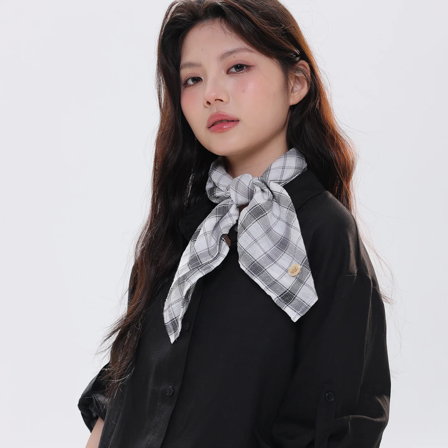 Luxury Scarf Women Headscarf Shawl Wraps Neckerchief Bandana Ribbon Female Hair Bands Handkerchief Foulards Femme Accesories
Luxury Scarf Women Headscarf Shawl Wraps Neckerchief Bandana Ribbon Female Hair Bands Handkerchief Foulards Femme Accesories
