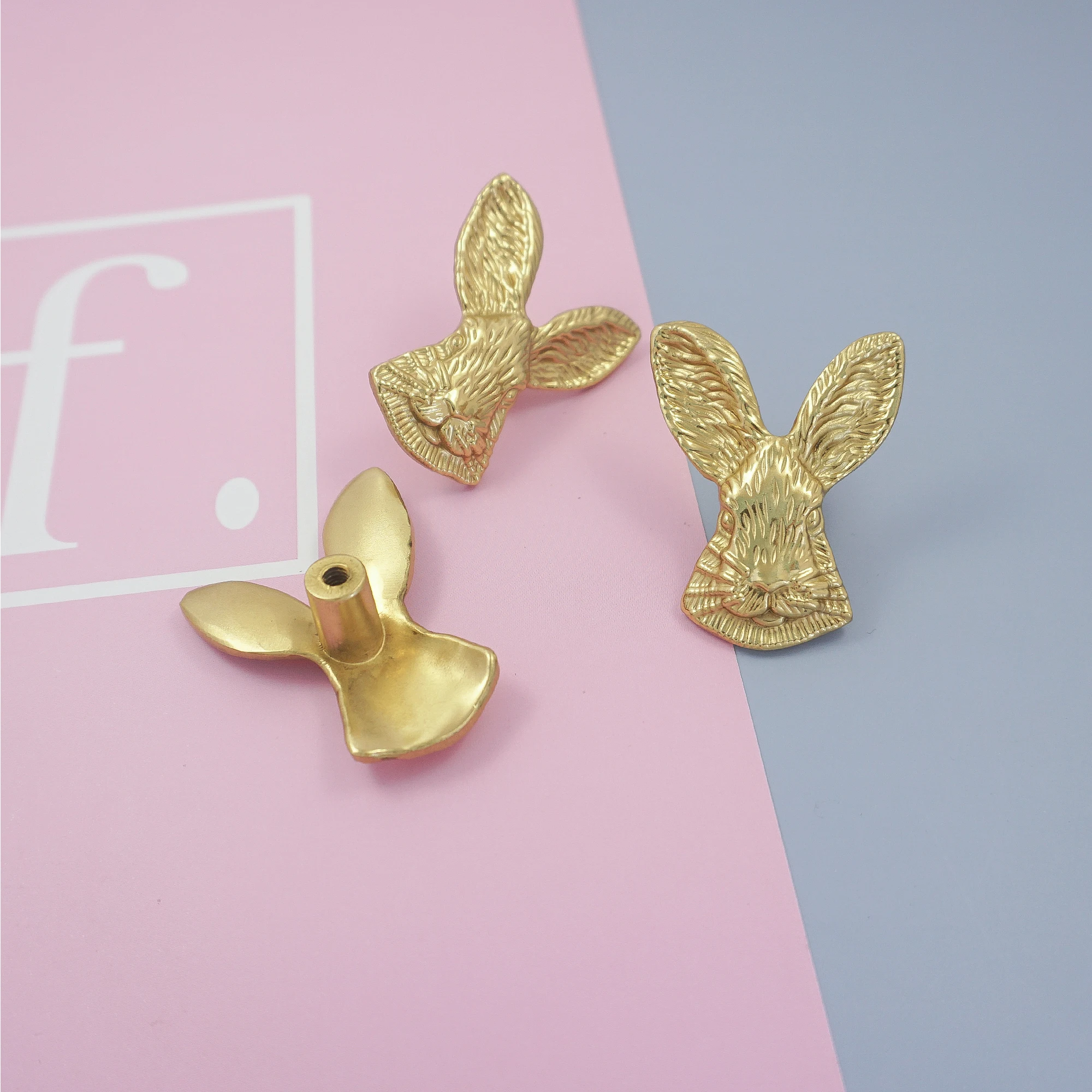 Твердые латунные ручки шкафа в форме кролика, золотые ручки для ящика, комода, шкафа, креативная мебельная ручка, домашний декор
Твердые латунные ручки шкафа в форме кролика, золотые ручки для ящика, комода, шкафа, креативная мебельная ручка, домашний декор