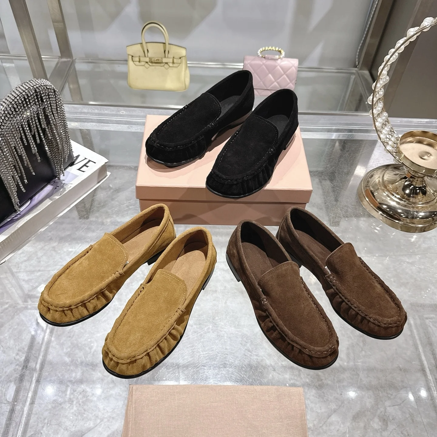 2025 New Genuine Leather Versatile Comfortable Round-Toe Flat Loafers
2025 New Genuine Leather Versatile Comfortable Round-Toe Flat Loafers