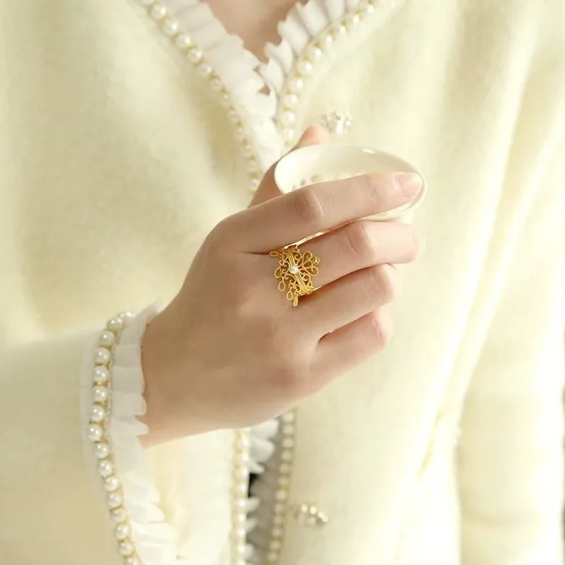 Alcohol New Temperament Pearl Crown Water Drop Ring Women's Fashion Imitation Gold Ring Index Finger Ring Wedding Index Finger
Alcohol New Temperament Pearl Crown Water Drop Ring Women's Fashion Imitation Gold Ring Index Finger Ring Wedding Index Finger