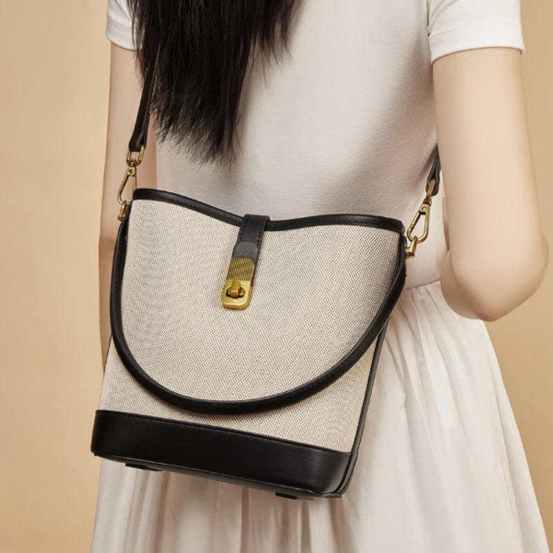 New 2026 Women's Large Capacity Bucket Bag, Light Luxury Top Handle Shoulder Purse, Ins Fashion Casual Handbag
New 2026 Women's Large Capacity Bucket Bag, Light Luxury Top Handle Shoulder Purse, Ins Fashion Casual Handbag